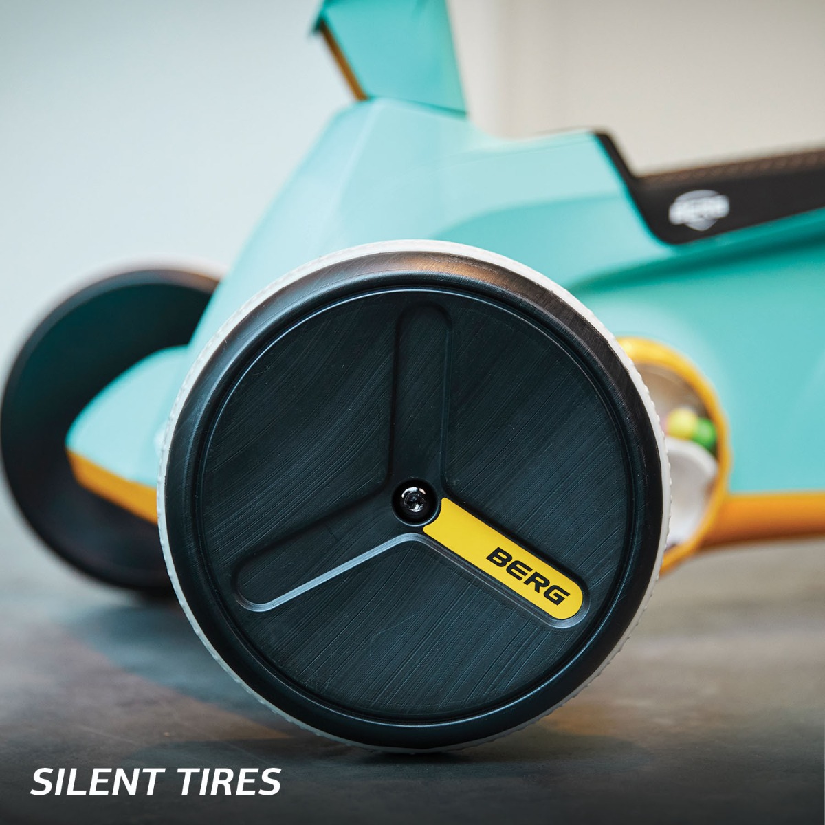 BERG GO Twirl Multicolor Potkupyörä - Image 2